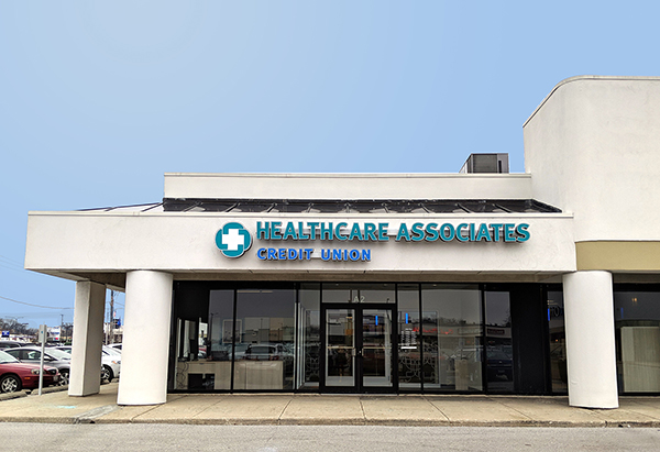 healthcare associates credit union oak lawn location